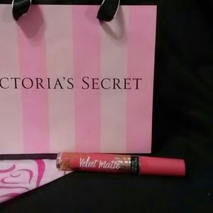 VS "Wild Palm" Velvet Matte Lip Stain